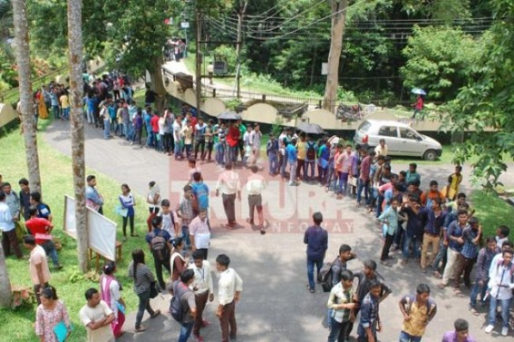 Educated Unemployment toll to go high in state as huge number of students stand in queue for taking admission in colleges, what is their future in this jobless state?